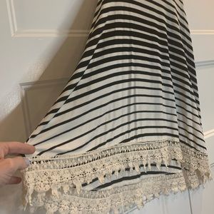 Tops - Women’s tank with lace detail Tops - Women’s tank with lace detail